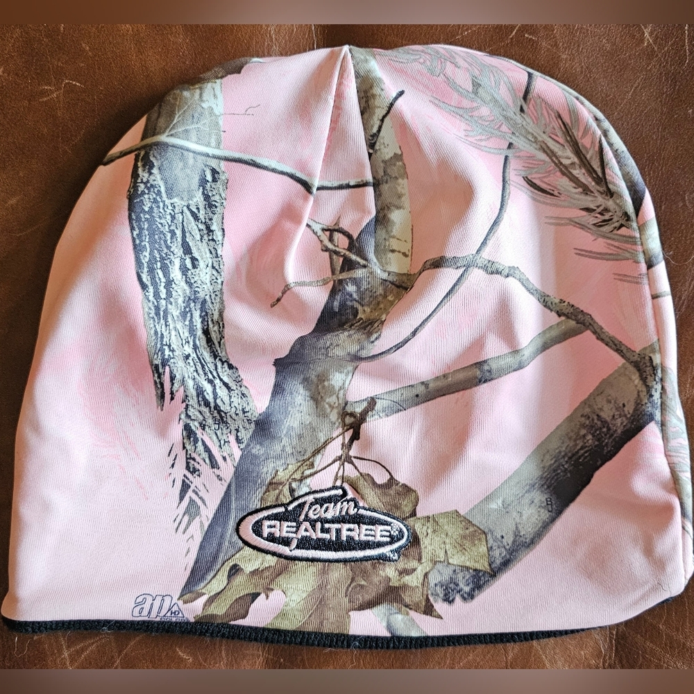 Team Realtree Mossy Oak Pink Camo Lined Beanie